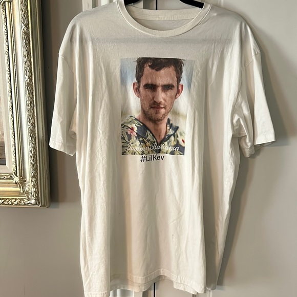 Kevin Love Tommy Bahama Tee Shirt - Picture 1 of 1
